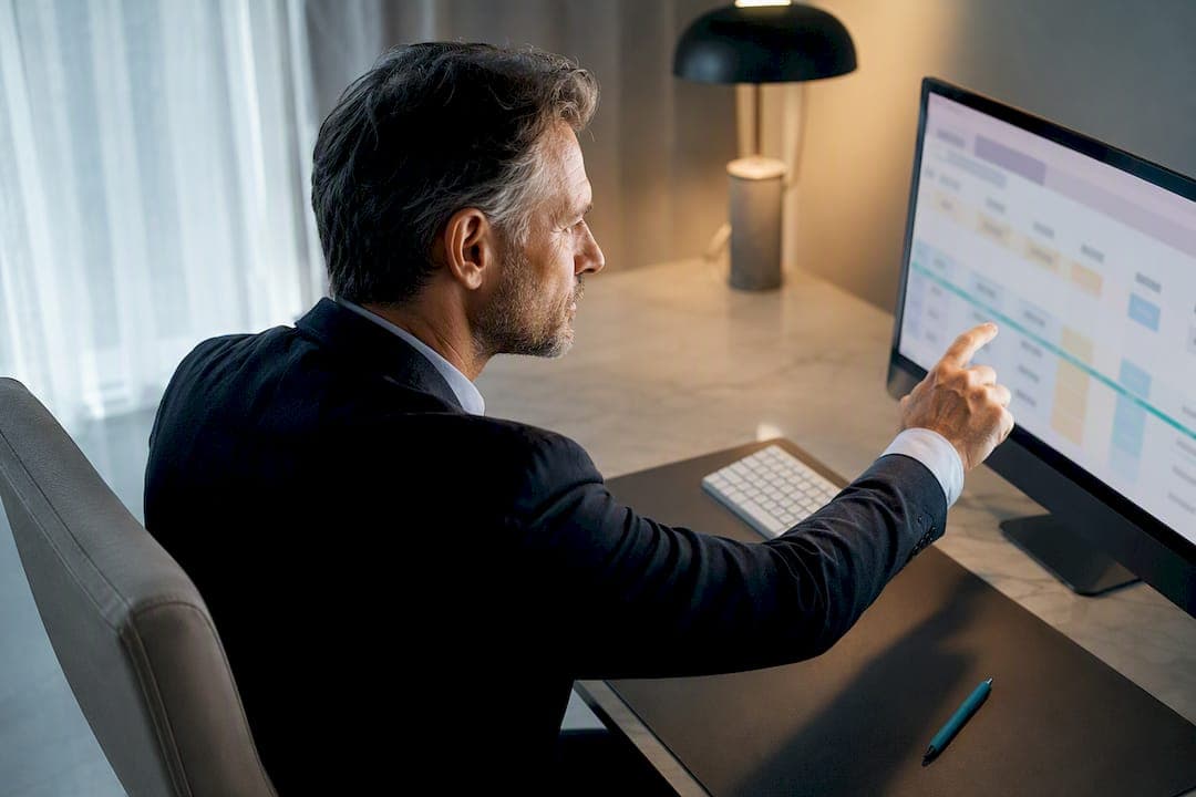 Säljprognos i CRM: bygg pipeline och data som håller